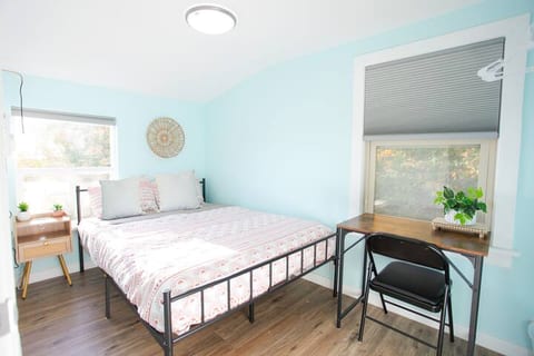 The Samsara Room- 5 min to Seattle Center