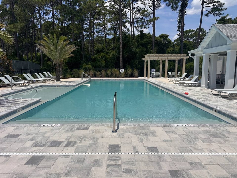 Beachside Comfort – Family-Friendly Townhome - Panama City