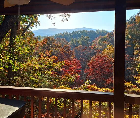 What A View from the Hot Tub! WiFi & Ping-pong! - Blue Ridge
