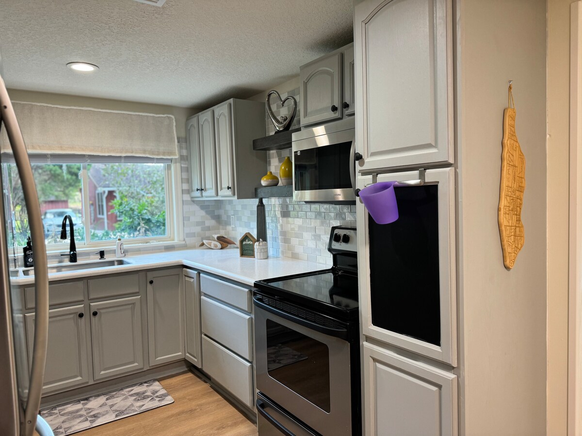 3-2-rancher-bonus-room-on-1-2-acre/