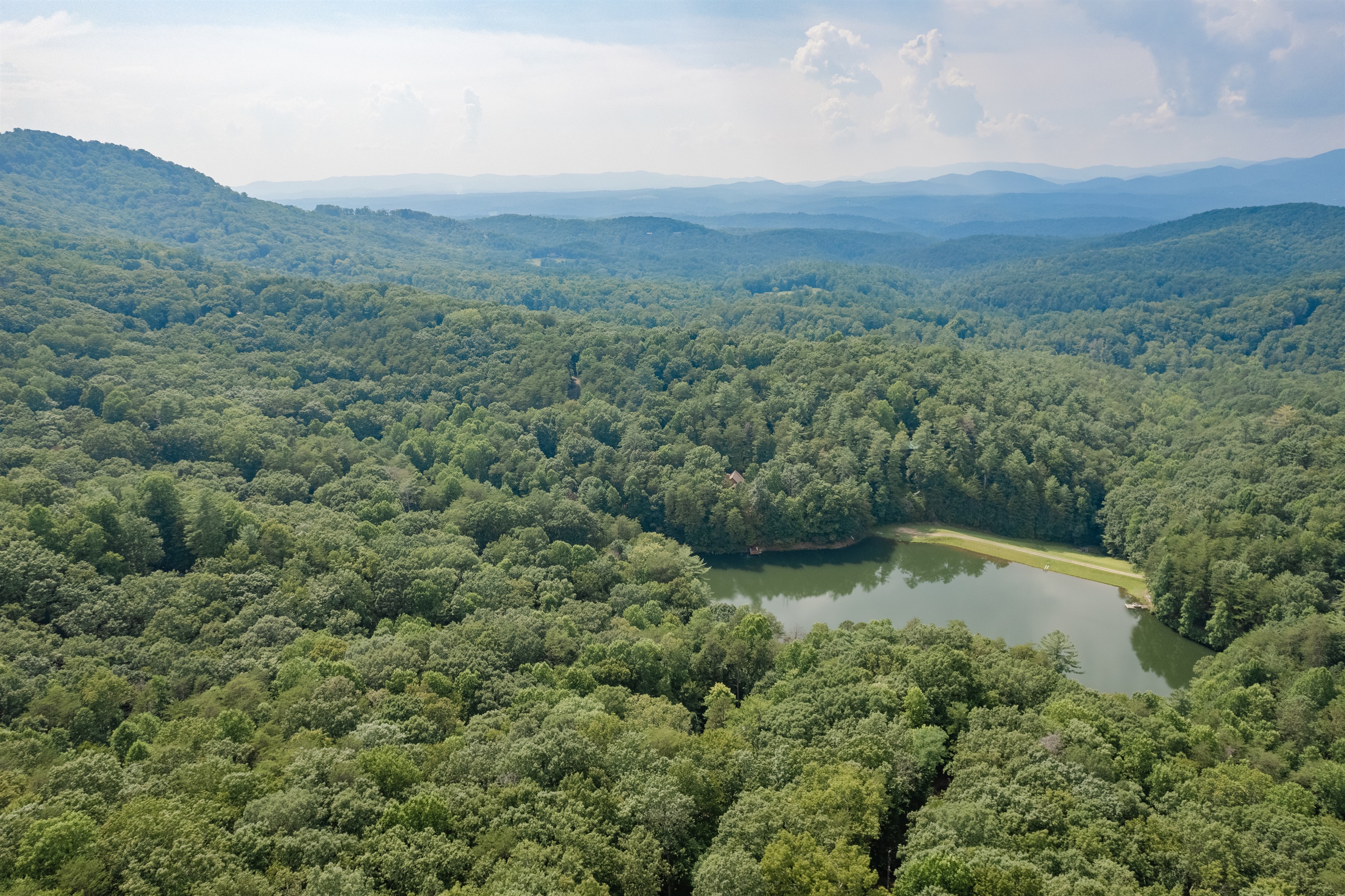 Home Away Chalet - Ellijay
