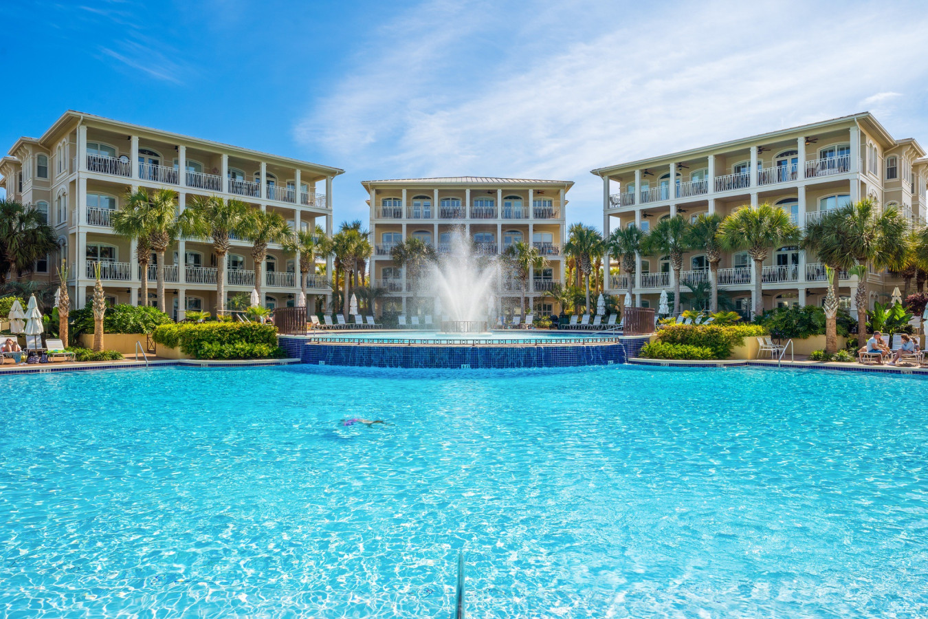 Soak up the sun beside Seacrest Beach’s grand lagoon pool, complete with a sparkling fountain and resort-style ambiance.