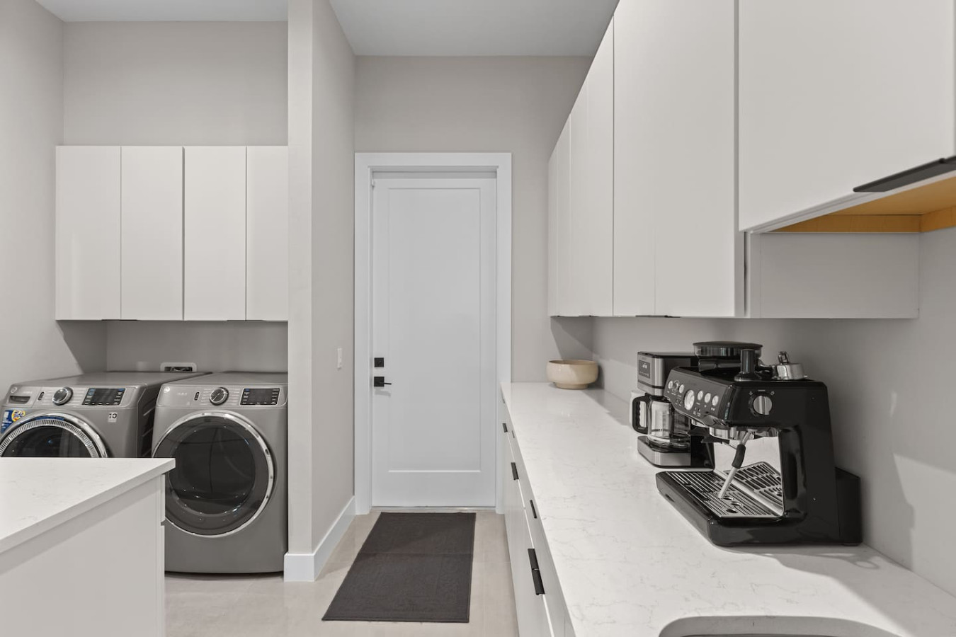 Modern Luxury Oasis w/ Pool - Cape Coral