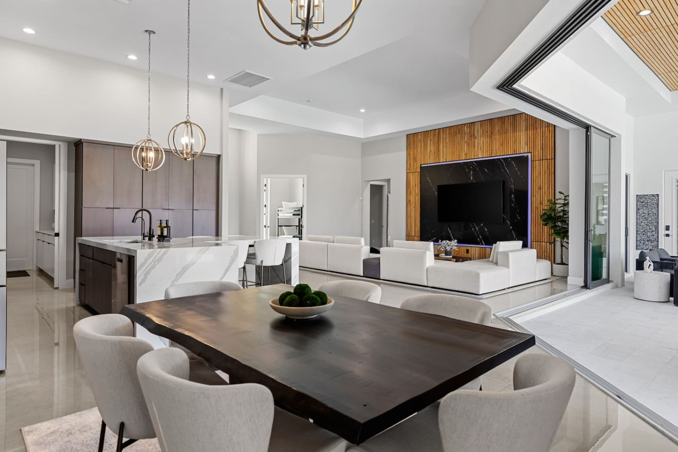 Modern Luxury Oasis w/ Pool - Cape Coral