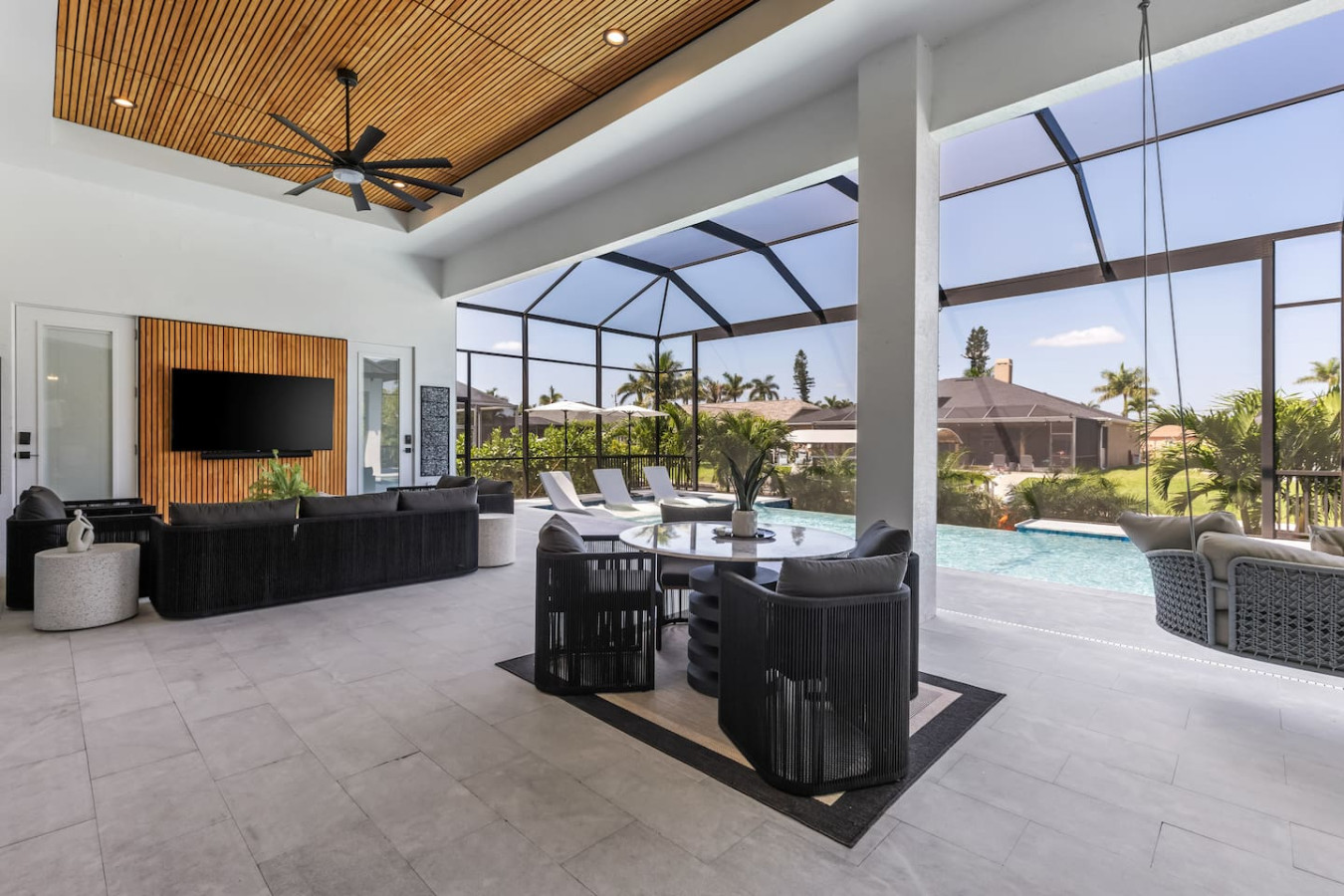 Modern Luxury Oasis w/ Pool - Cape Coral