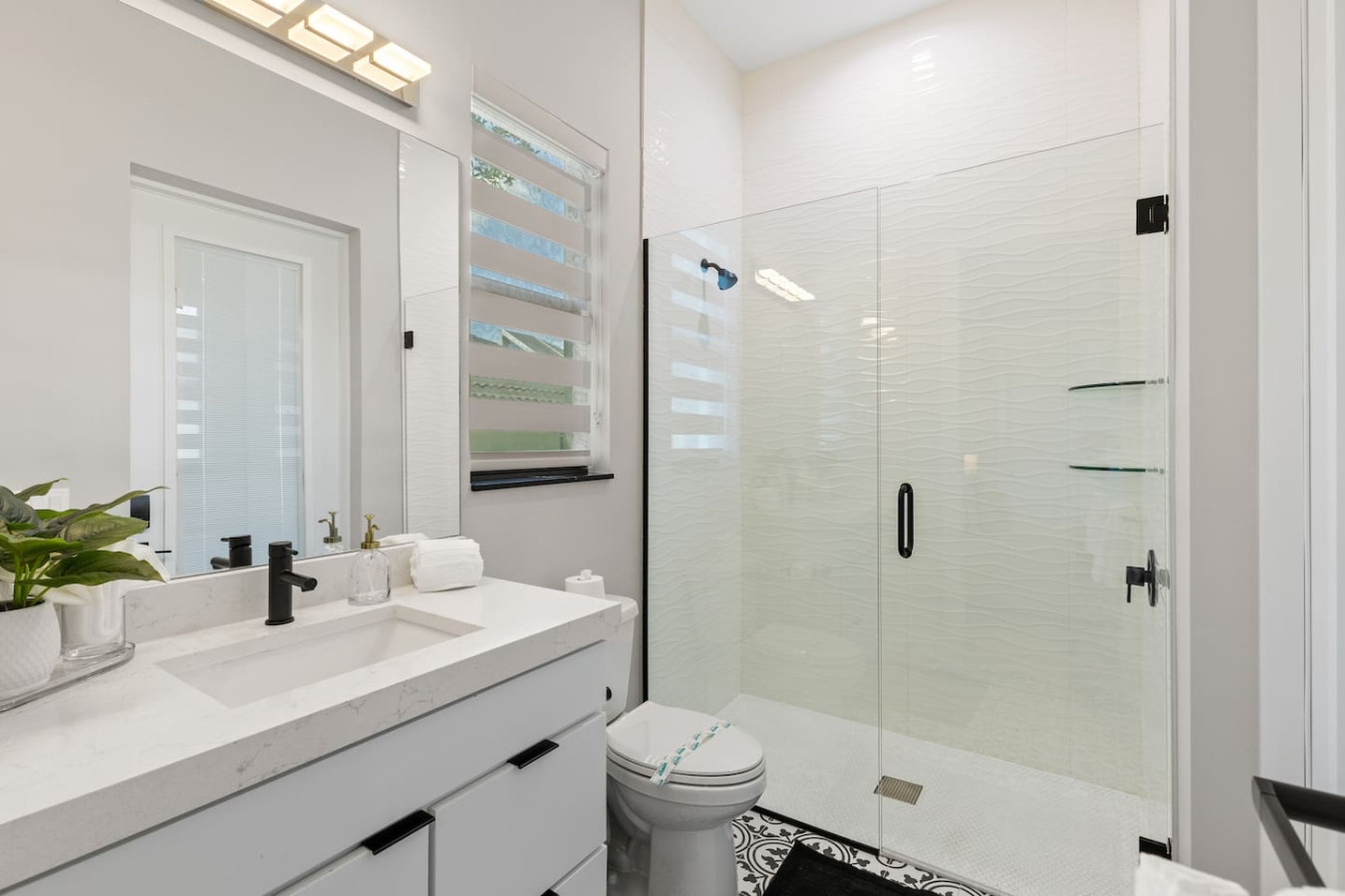 Modern Luxury Oasis w/ Pool - Cape Coral