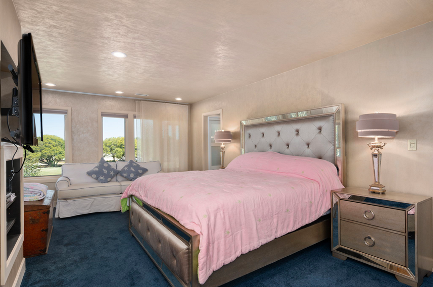 #2 King Master suite