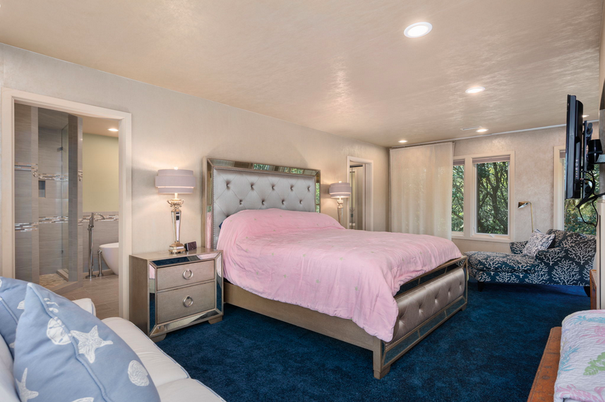 #2 King Master suite