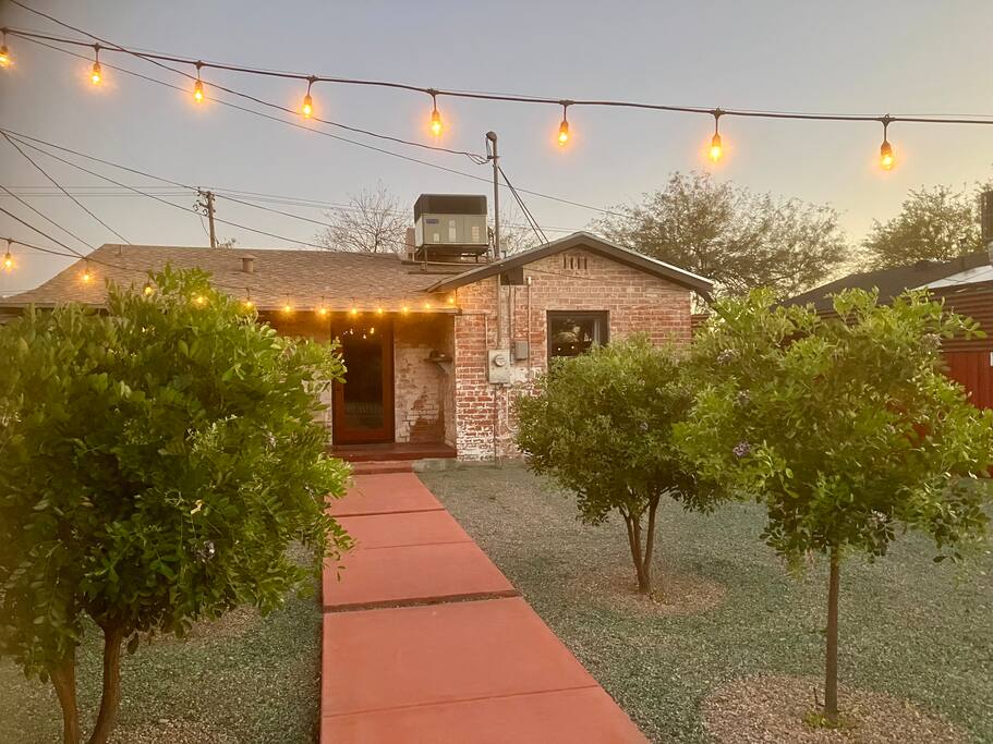 Welcome to Casa Allan James: Your Oasis in Tucson!