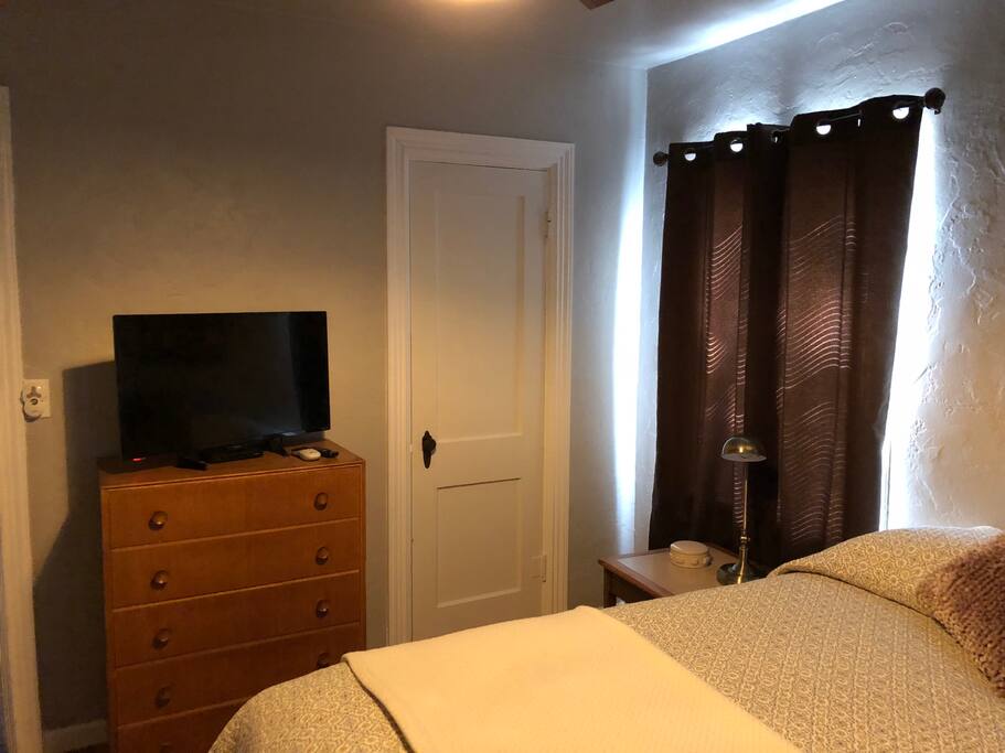 Welcome to Casa Allan James: Your Oasis in Tucson!