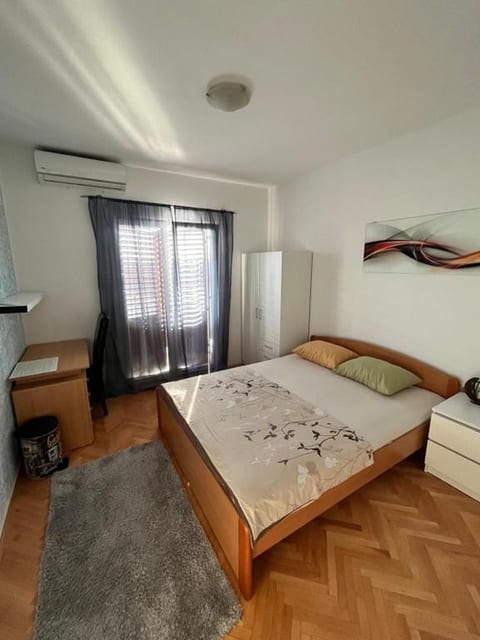 Apartment Ivana - Unit 377211-13