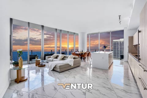 Ventur Penthouse | Beachfront | LYFE Beach Resort