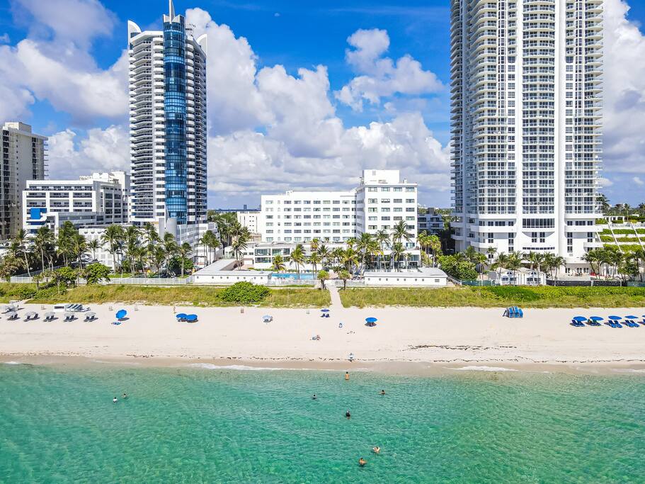 Ventur Loft | 2-Story Beachfront | Scenic Views