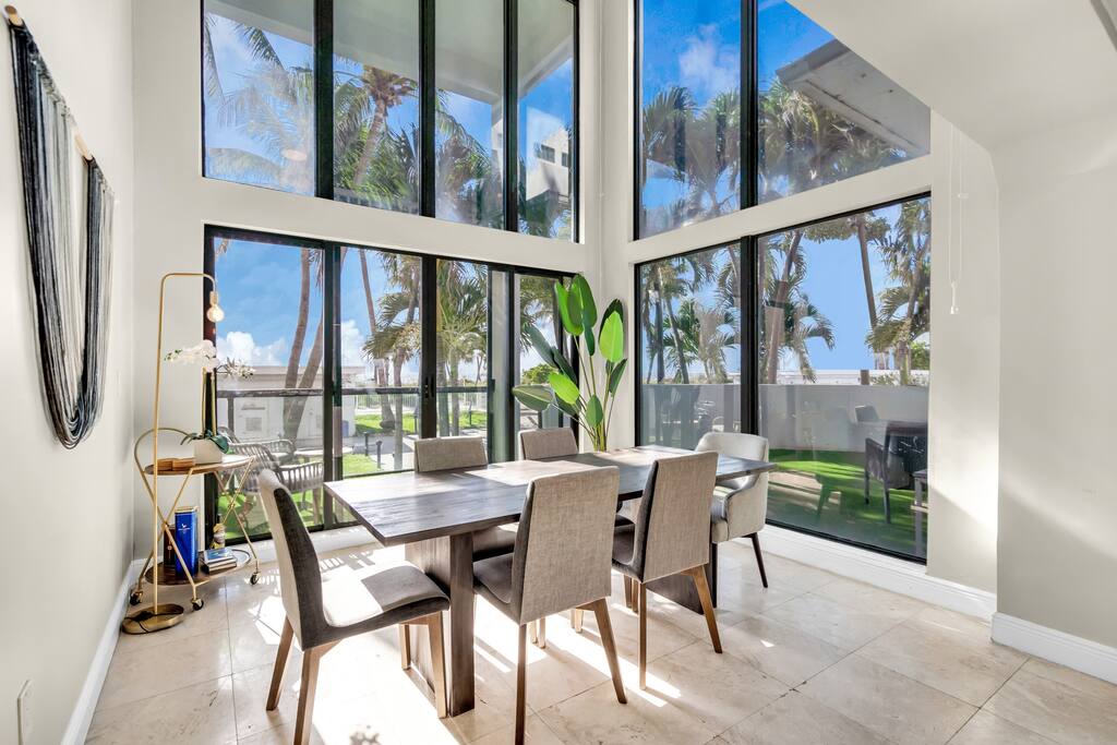 Ventur Loft | 2-Story Beachfront | Scenic Views