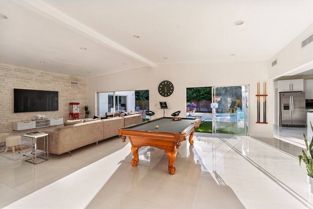 Open Concept Living room