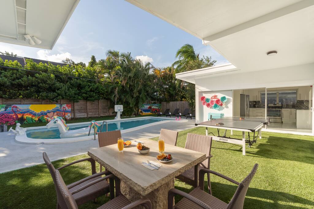 Relax with Family and Friends!