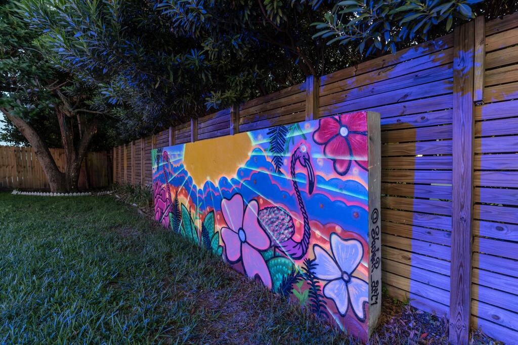 Miami Art Wall Design!