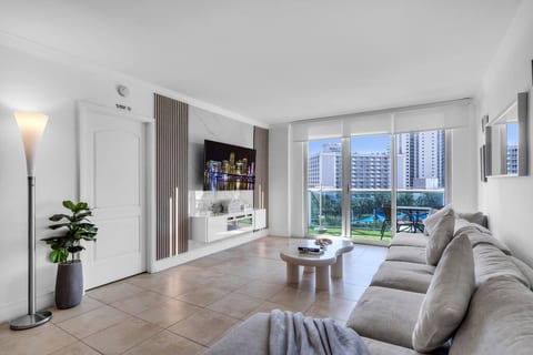 Ocean Reserve Luxurious Condo 2min Away From Beach