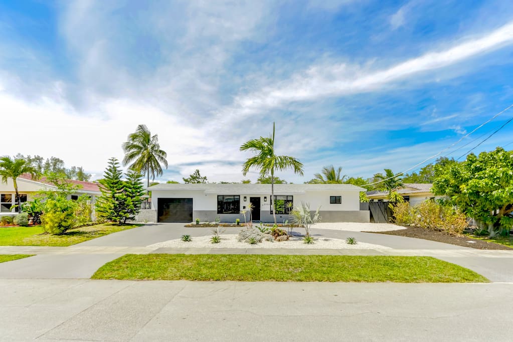 luxe-oasis-miami-villa-or-10mn-from-beach/