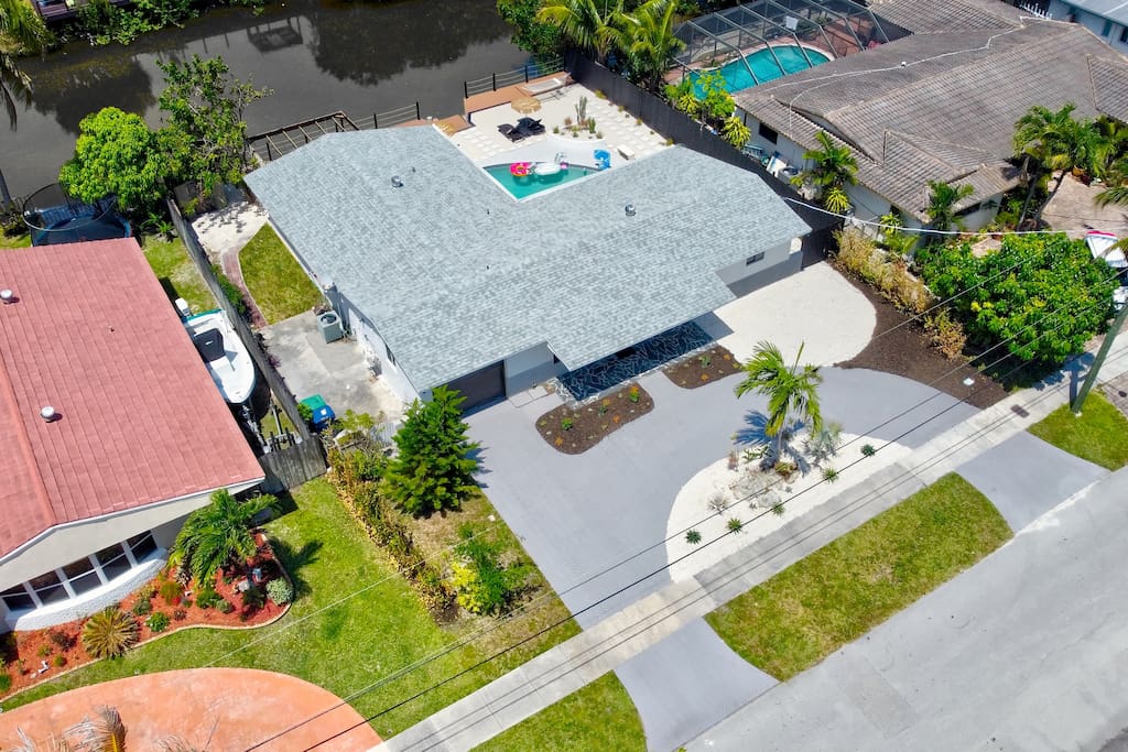 luxe-oasis-miami-villa-or-10mn-from-beach/