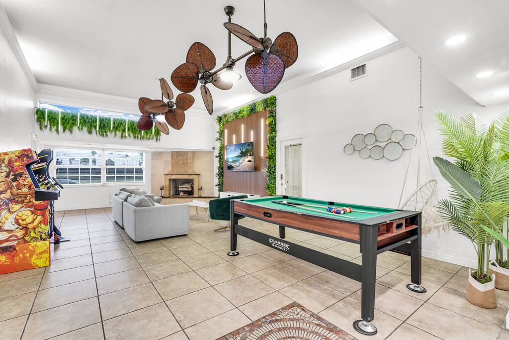 waterfront-jungle-house-firepit-kayaks-and-sunset/