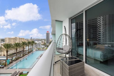 Ventur Luxe Condo l Oceanview | Gym, Beach Access