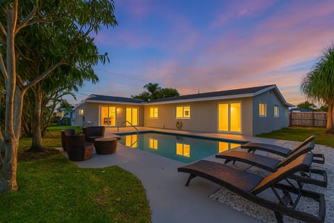 Private Pool | Outdoor Shower | Arcade games