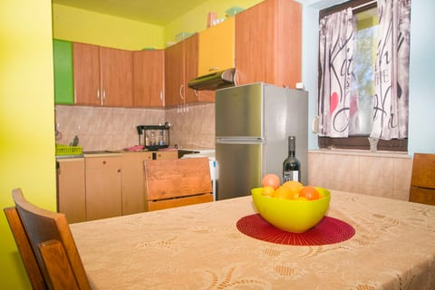 House Cross - Unit 377010-13