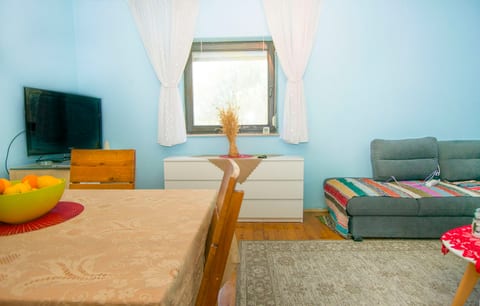 House Cross - Unit 377010-13