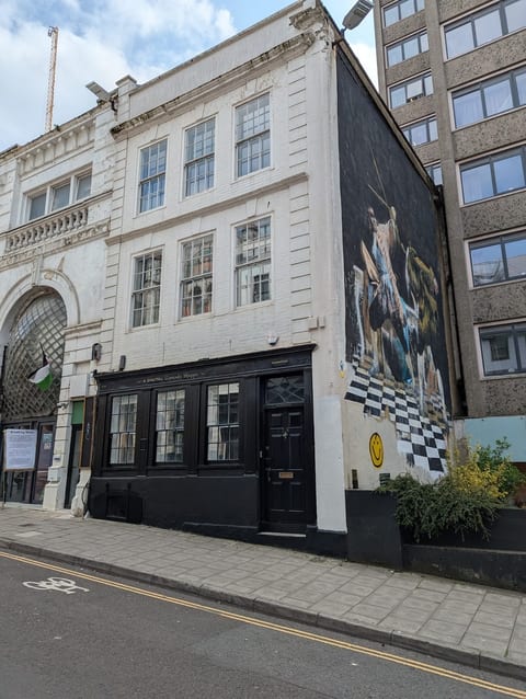 View of building from Broad Street