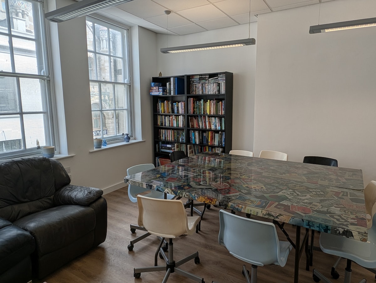 Duel of Bristol House 6BR 6 - 12 beds