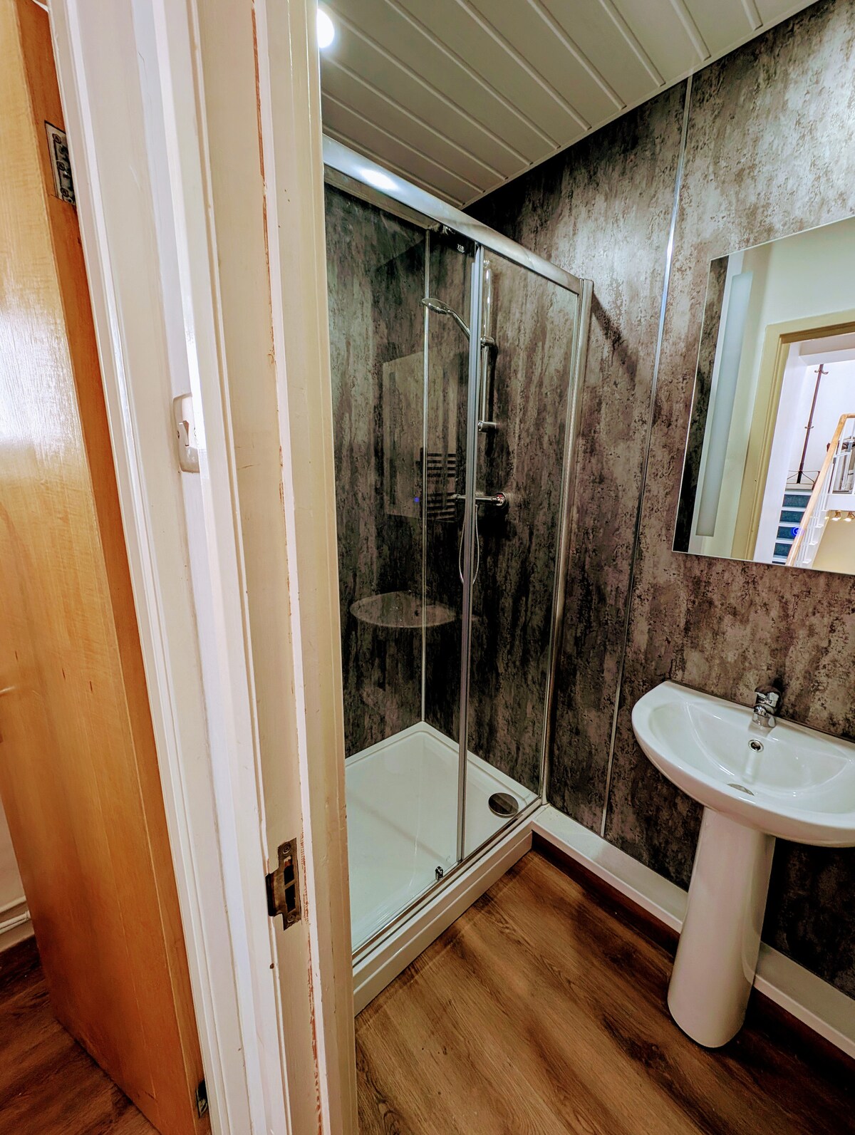 Duel of Bristol House 6BR 6 - 12 beds