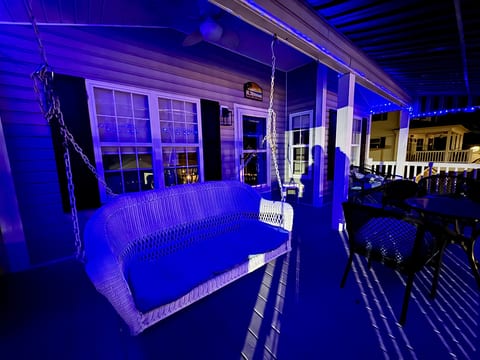 Ocean lakes-Family-Fun-Golf Cart-Pet Friendly-Myrtle-Beach-Covered-Porch