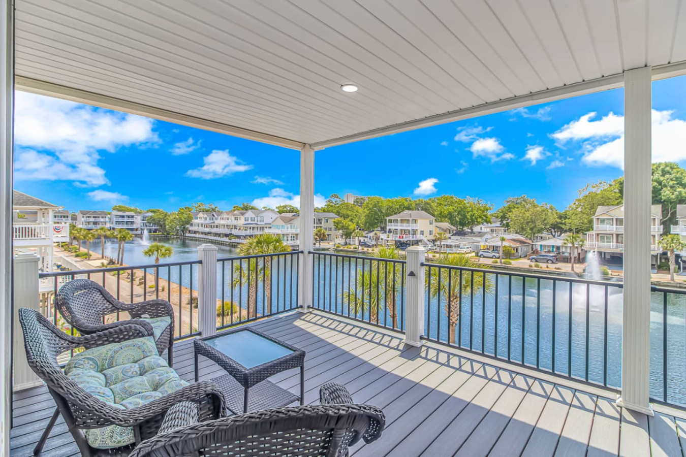 🌅 Luxury Waterfront Home in Ocean Lakes | Sleeps 10 | 2 Golf Carts | Lakefront Deck