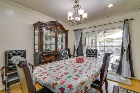 North Hills 2BR Home + Outdoor Pool