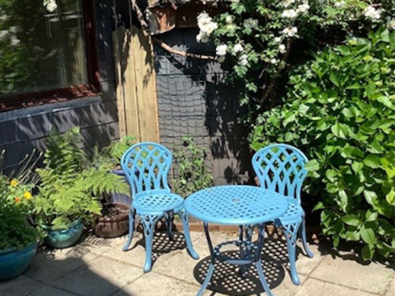 charming-18th-century-cottage-in-solva's-heart/