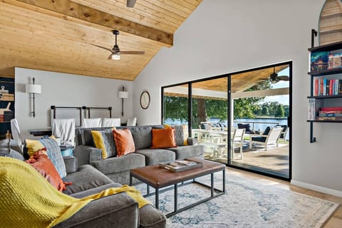TripleHRetreat+Waterfront+Pets+Dock