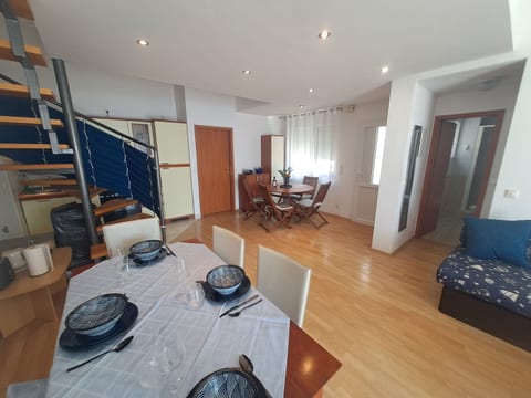 Apartment Dea - Unit 57207-15