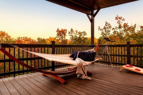 Get cozy in this hammock on the third floor Skydeck with relaxing mountain views!