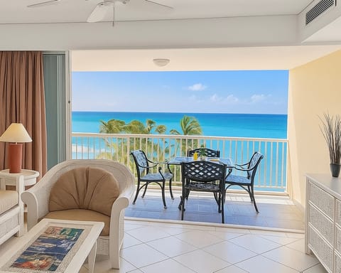 Deluxe Beachfront Apt-Ocean view Cupecoy