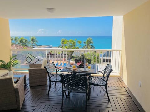 Deluxe Beachfront Apt-Ocean view Cupecoy