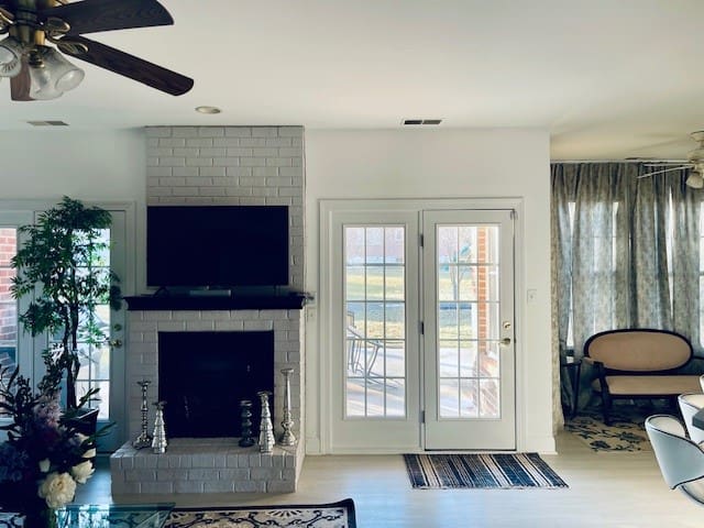 Your Home Away From Home 3br, SF Summer Retreat