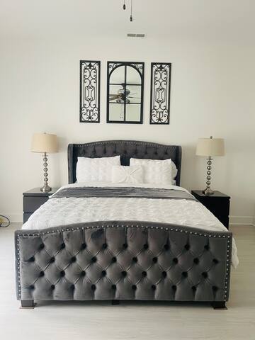 Your Home Away From Home 3br, SF Summer Retreat