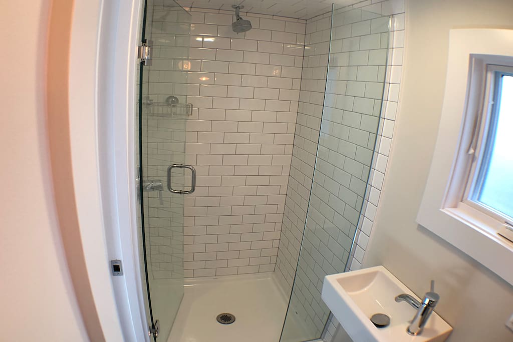 Full-size shower