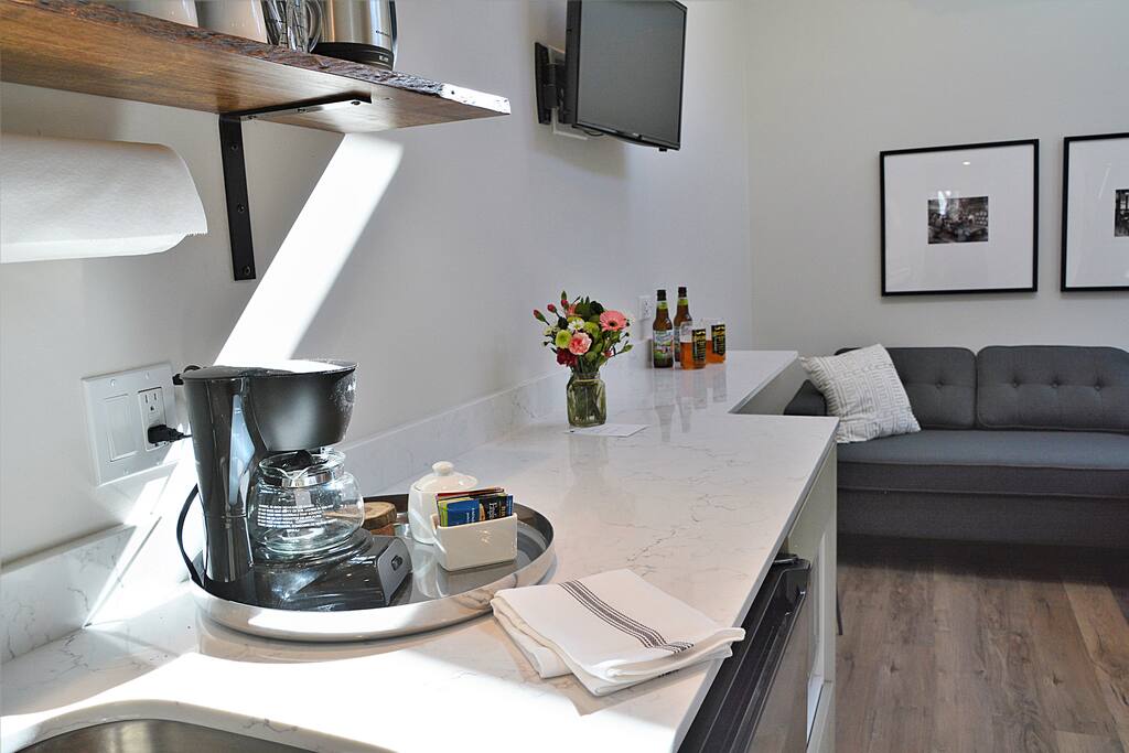 Complimentary coffee, tea and chocolates.