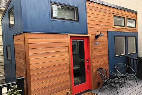 The Weidler Tiny Home - Free Street Parking!
