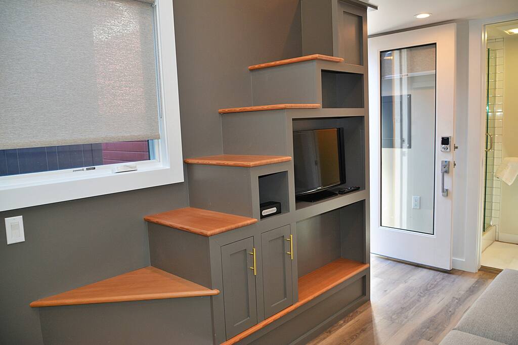 the-weidler-tiny-home-free-street-parking!/