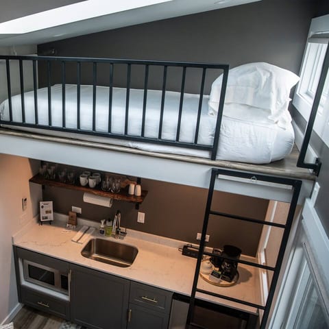 Group of 3 Tiny Homes - Free Street Parking!