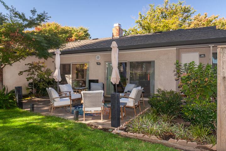 Modern, Renovated Private Oasis - Stockton Modern, Renovated Private Oasis - Stockton