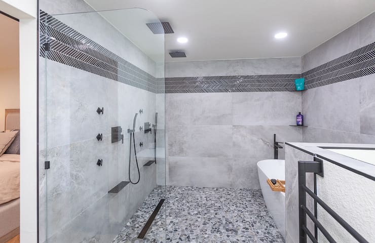 Modern, Renovated Private Oasis - Stockton Modern, Renovated Private Oasis - Stockton